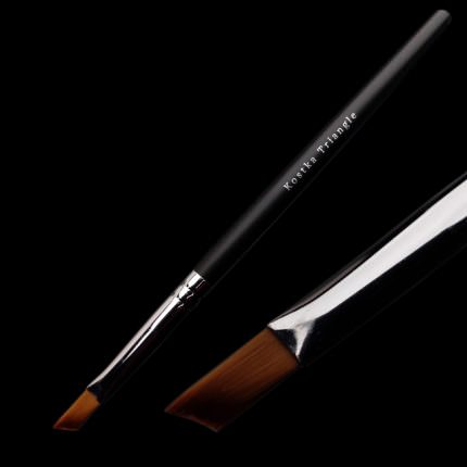 Triangle gel brush
